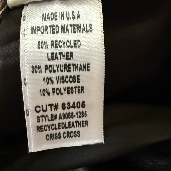 AGOLDE Criss Cross Leather Skirt in Detox w/ Asymmetrical Button Detail Sz 28 - Picture 6 of 10